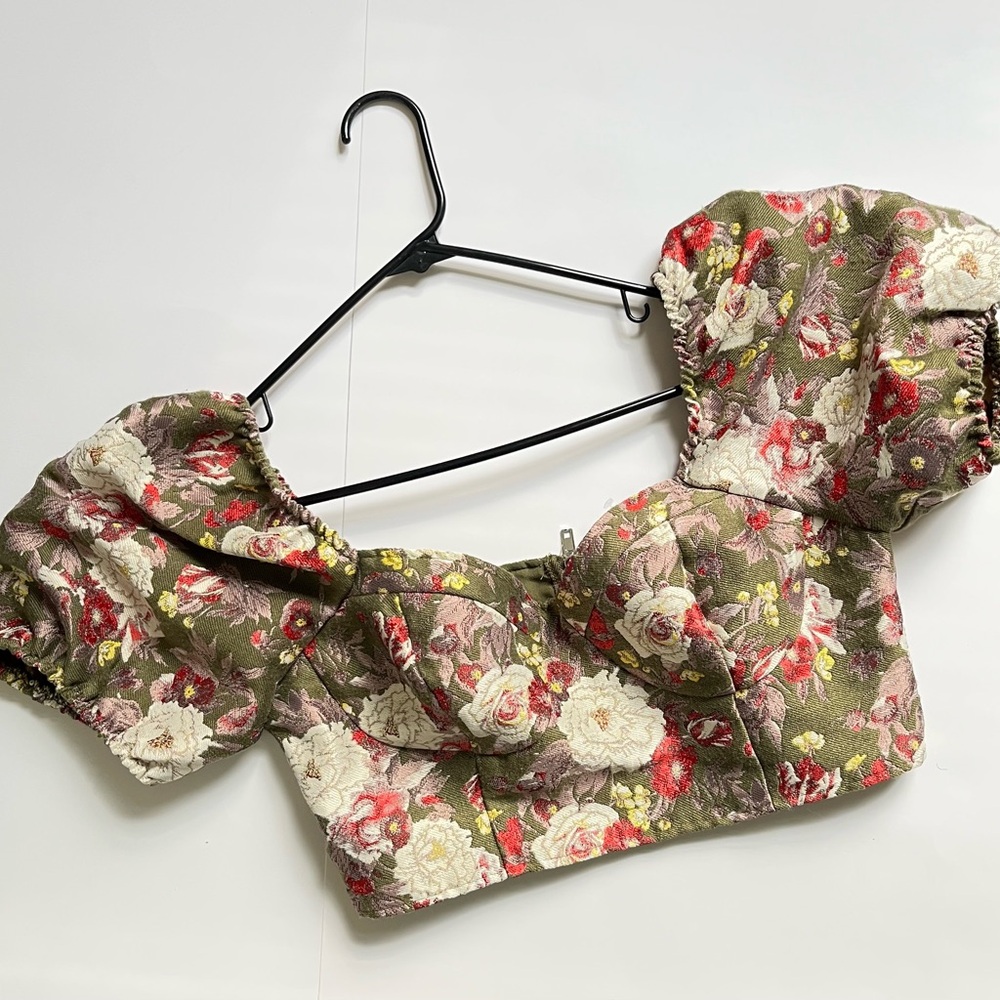 Forever21 Floral Puff Sleeve Crop Top Large